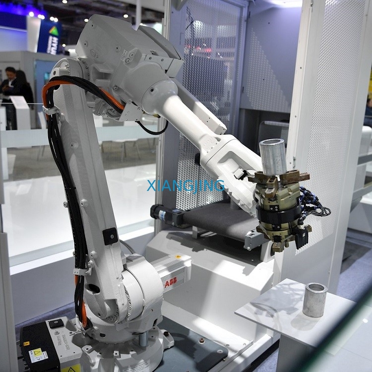 Sprey Boyama İkinci El ABB Robot IRB4400 Sprey Boyama Robot Kolu 6 Eksen